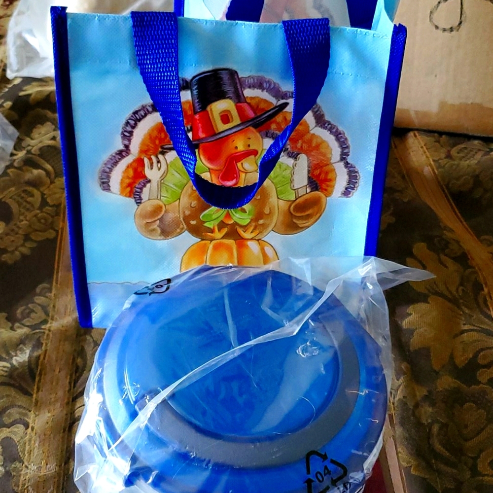 Lock and lock tote bag and lock and lock bowl